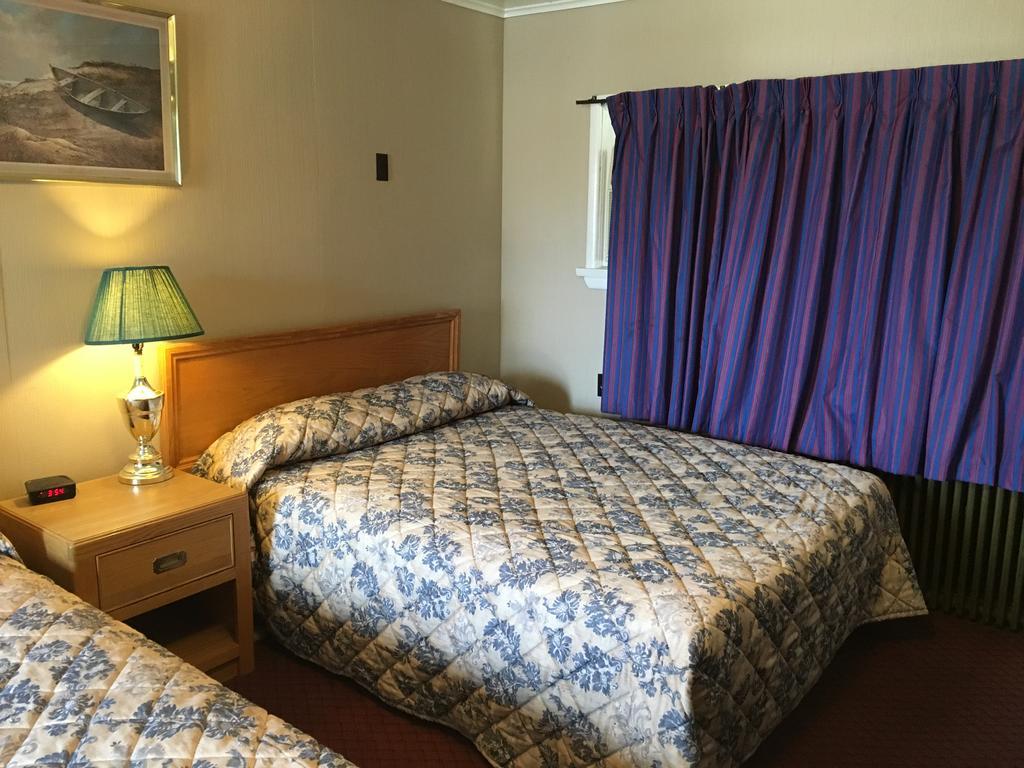 Shamrock Motelミッドランド エクステリア 写真