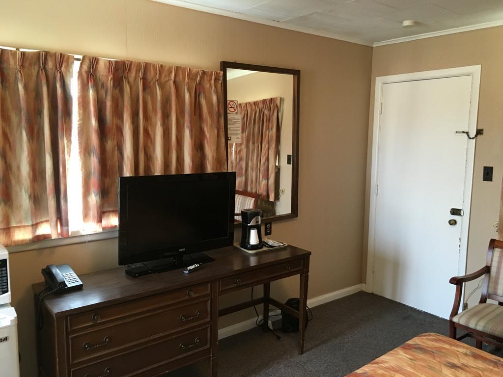 Shamrock Motelミッドランド エクステリア 写真
