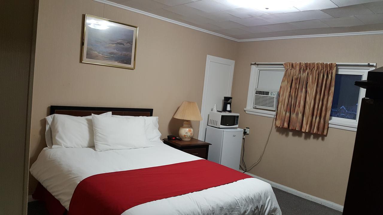 Shamrock Motelミッドランド エクステリア 写真